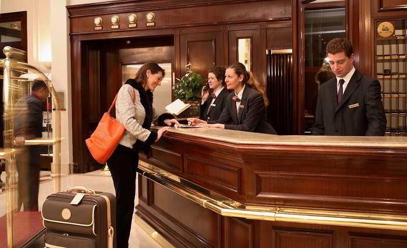 California Champs Elysees Hotel Parigi