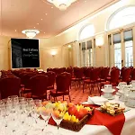Hotel California Champs Elysees 4*