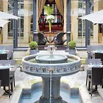 Hotel California Champs Elysees 4*