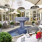 California Champs Elysees 4* Paris