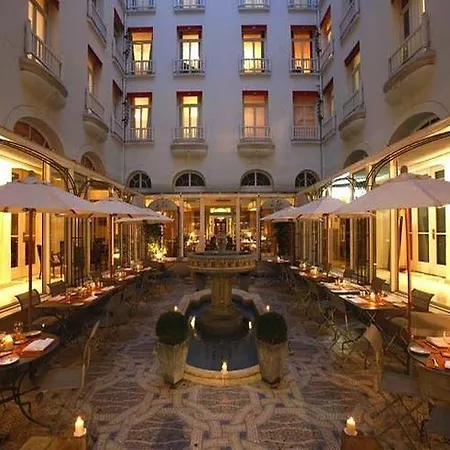 California Champs Elysees Hotel