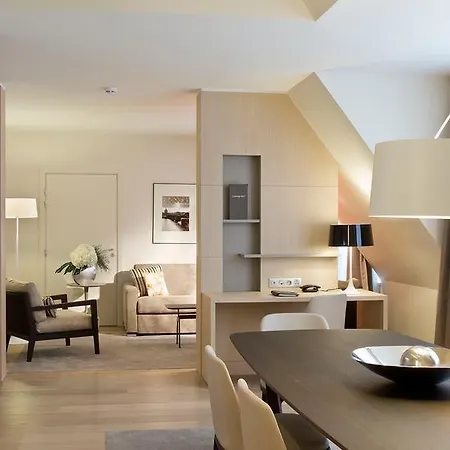 California Champs Elysees Hotel 4*