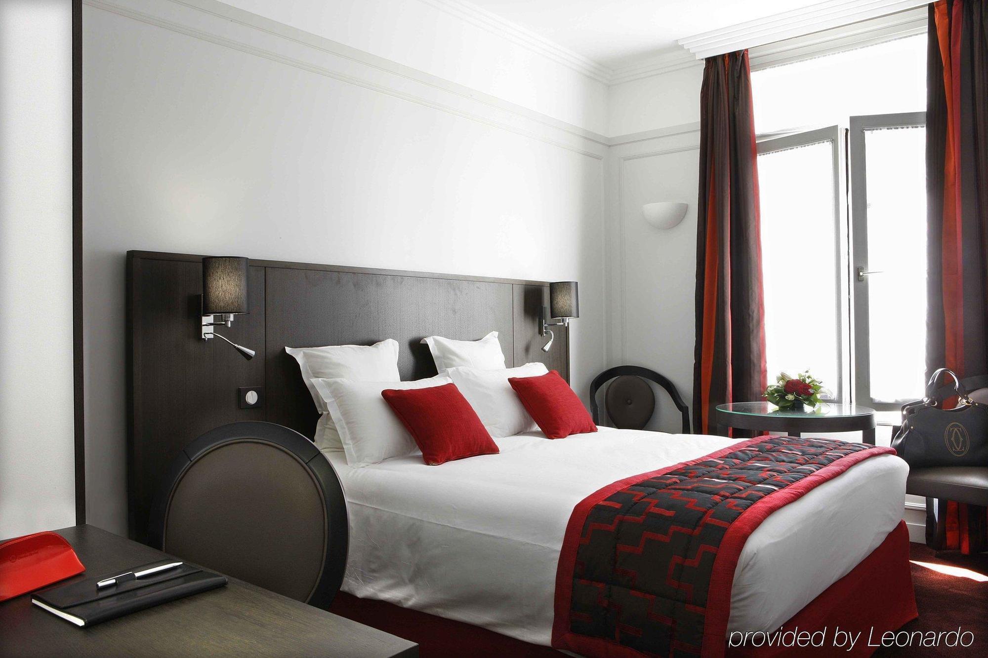 California Champs Elysees 4*