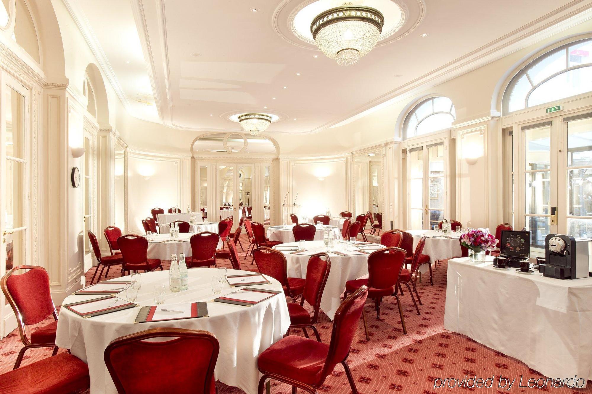 California Champs Elysees Hotel Paris