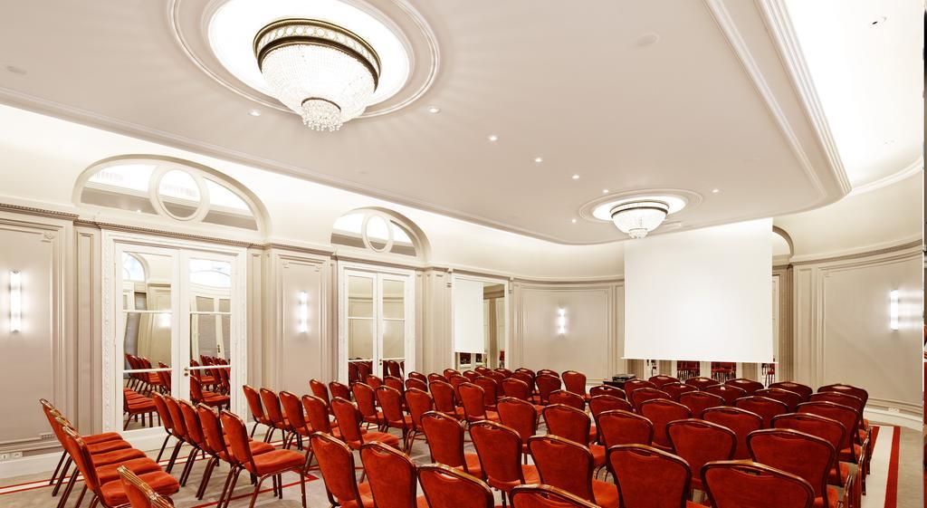 Hotel California Champs Elysees 4*