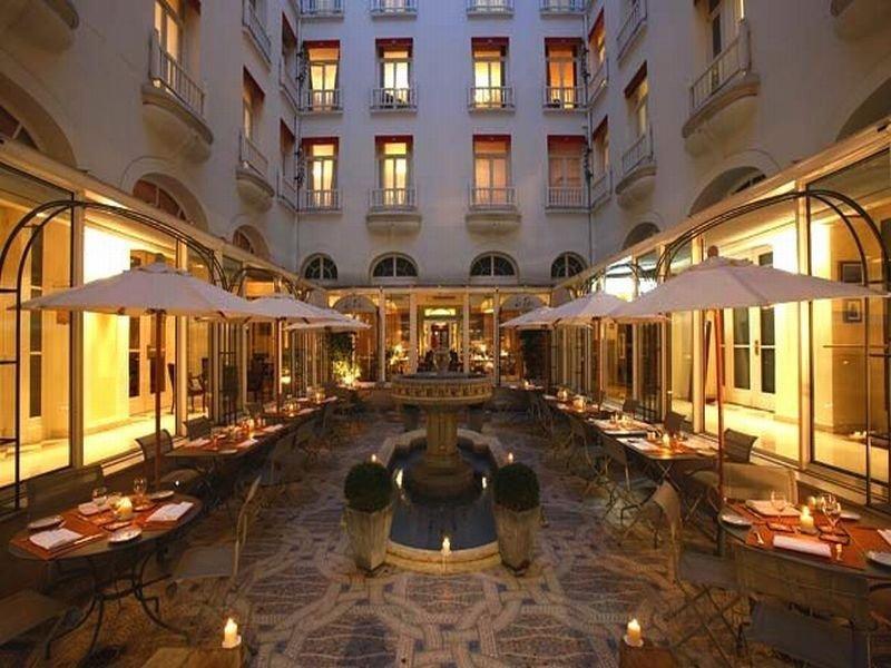 California Champs Elysees Hotel