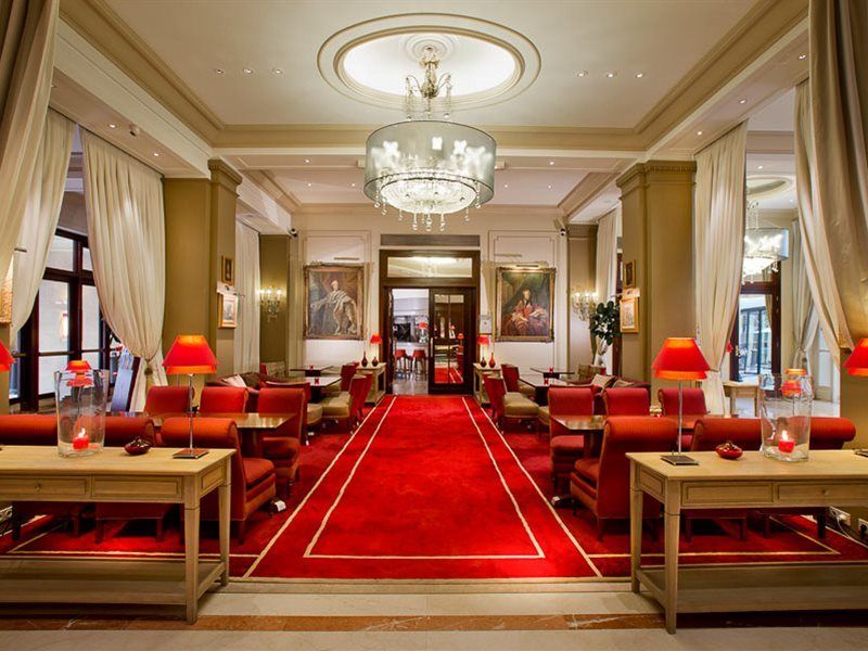California Champs Elysees Hotel