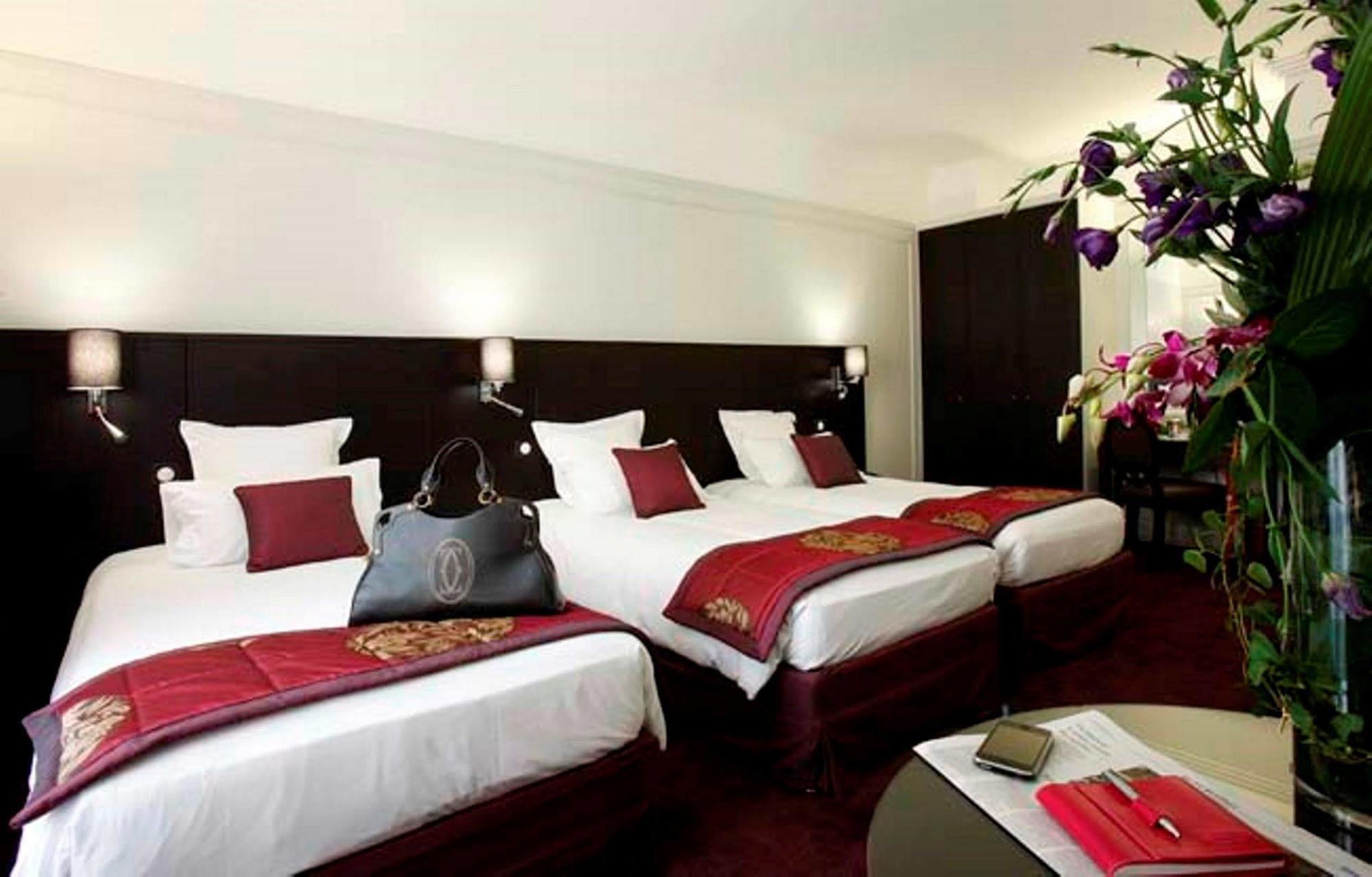 Hotel California Champs Elysees 4*